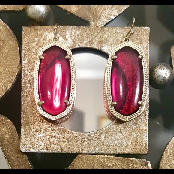 Kendra Scott Jewelry - New Elle Gold Drop Kendra Scott Earrings